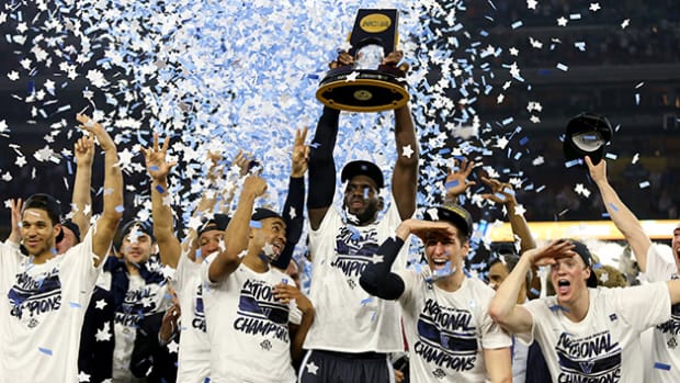 villanova-630-national-champions-ochefu-trophy.jpg